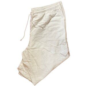 White Lightweight Elastic Waist Cargo Capri Pant
